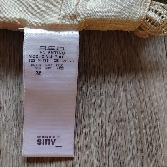 VALENTINO RED Vintage Lace Mini Dress - Picture 9 of 10